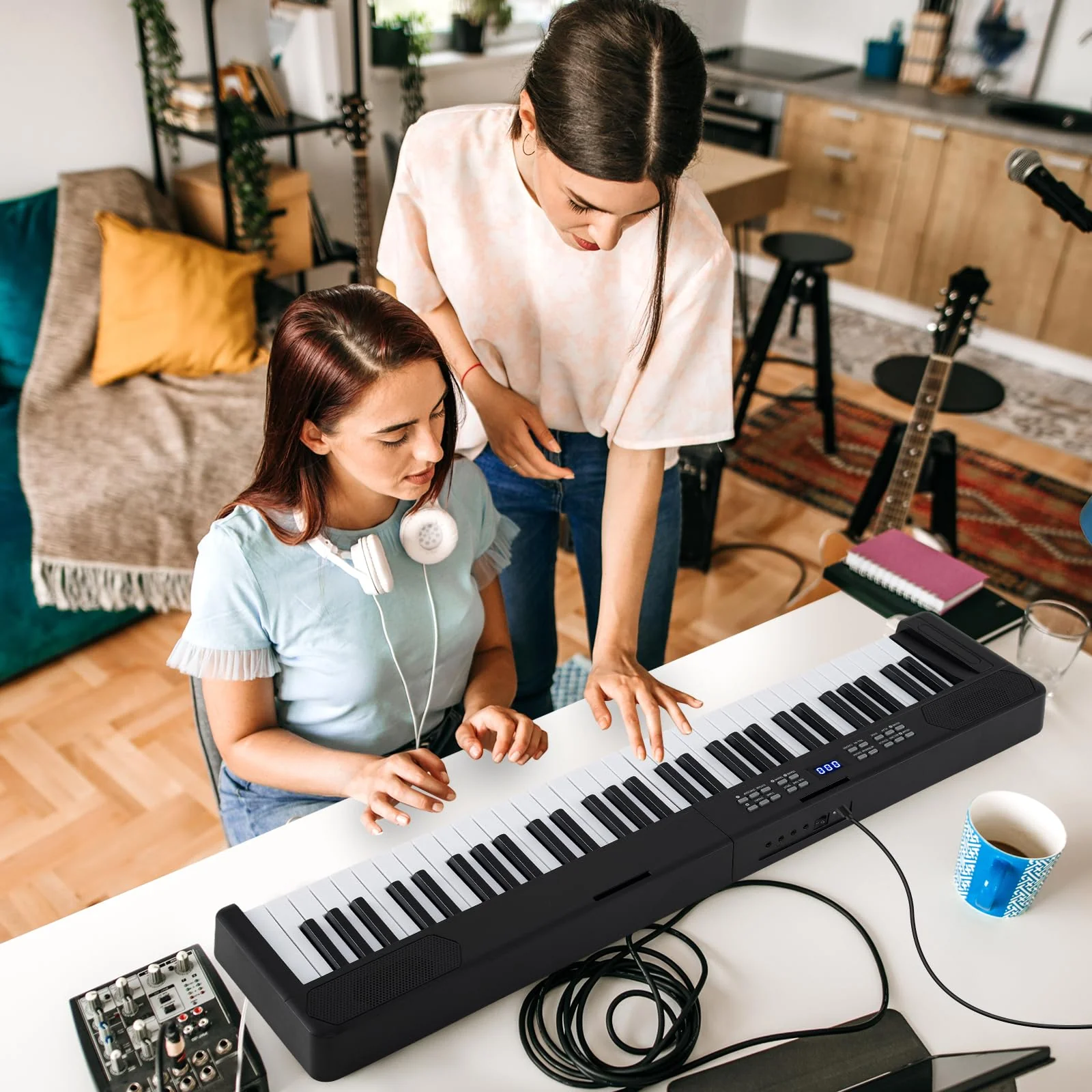 61-Key Foldable Piano Keyboard, Full-size Electronic Keyboard w/MIDI & Split Function - Image 2